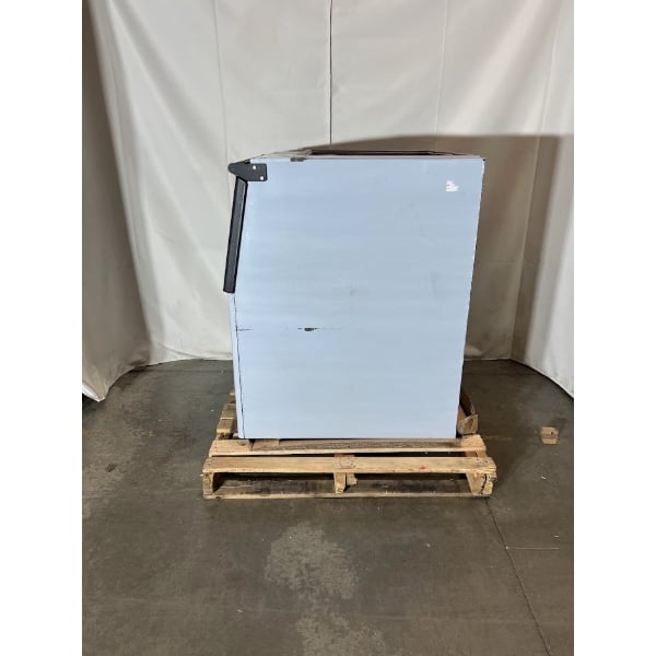 Scratch and Dent Avantco Ice BIN27530 30" Ice Storage Bin - 375 lb.
