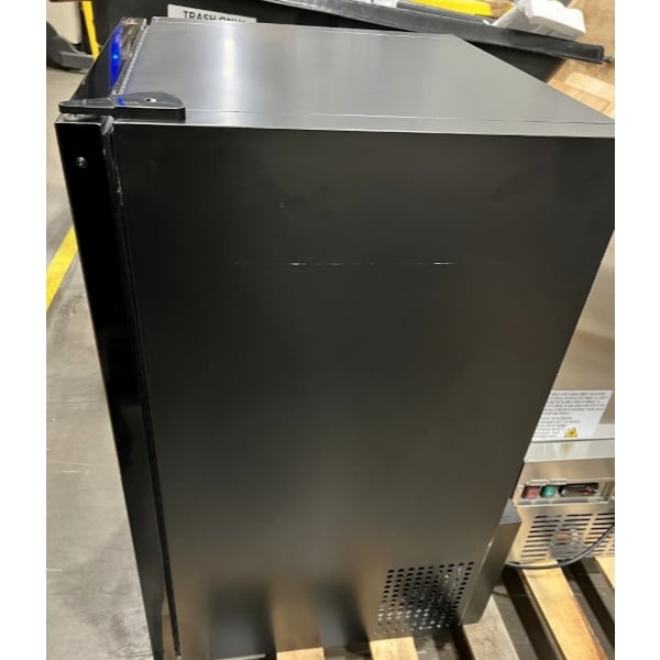 Scratch and Dent Avantco CRM-7-HC Black Countertop Display Refrigerator with Swing Door - 4.1 Cu. Ft.