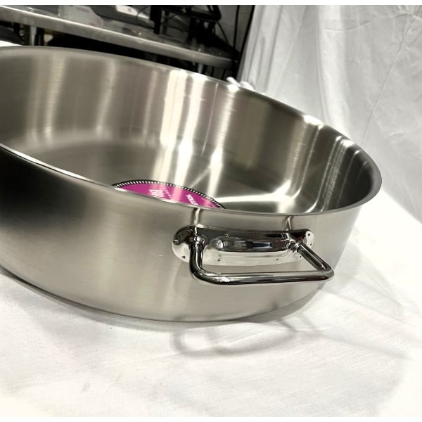 Scratch and Dent Vollrath 47762 Intrigue 24 Qt. Brazier Pan