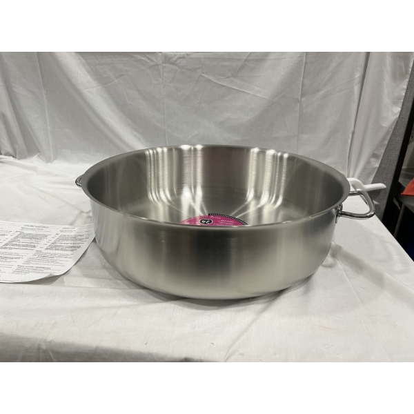 Scratch and Dent Vollrath 47762 Intrigue 24 Qt. Brazier Pan