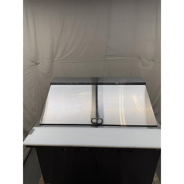 Scratch and Dent Avantco APT-48M-HC 47" 2 Door Mega Top Refrigerated Sandwich Prep Table