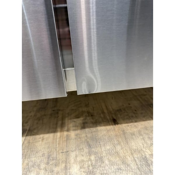 Scratch and Dent Avantco APT-48M-HC 47" 2 Door Mega Top Refrigerated Sandwich Prep Table