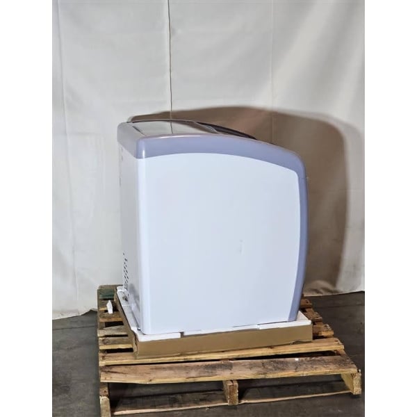Scratch and Dent Avantco DFC6-HCL 26 3/16" Customizable Curved Top Display Ice Cream Freezer