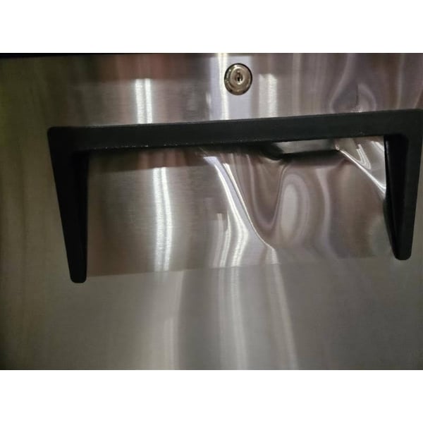 Scratch and Dent True TUC-27-HC 27 5/8" Undercounter Refrigerator