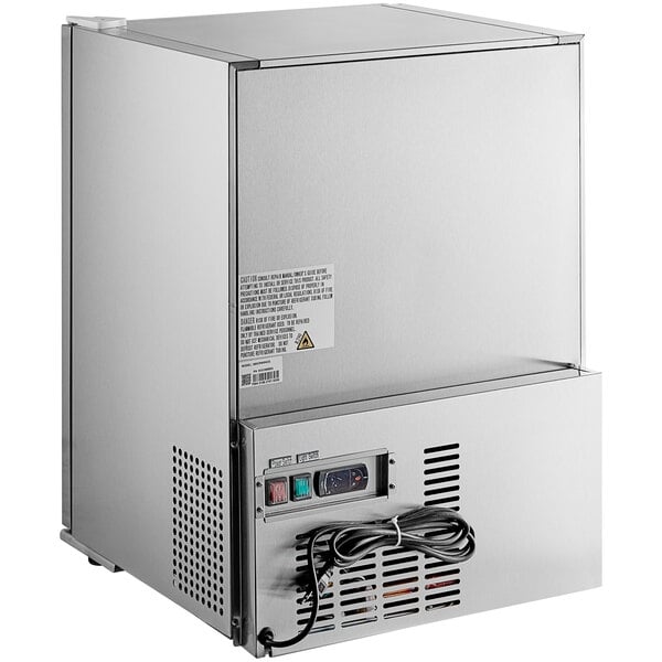 Scratch and Dent Avantco CRM-5-HC Stainless Steel Countertop Display Refrigerator with Swing Door - 3.9 Cu. Ft.