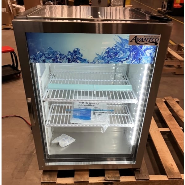 Scratch and Dent Avantco CRM-5-HC Stainless Steel Countertop Display Refrigerator with Swing Door - 3.9 Cu. Ft.