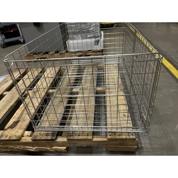 Scratch and Dent Cambro CSSC244818000 Camshelving® 42 1/2" x 25 1/4" Single Shelf Security Cage for Premium, Elements and Elements XTRA Series
