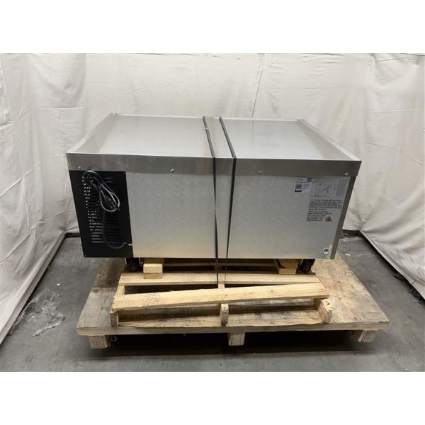 Scratch and Dent Avantco CBE-48-HC 48" 2 Drawer Refrigerated Chef Base