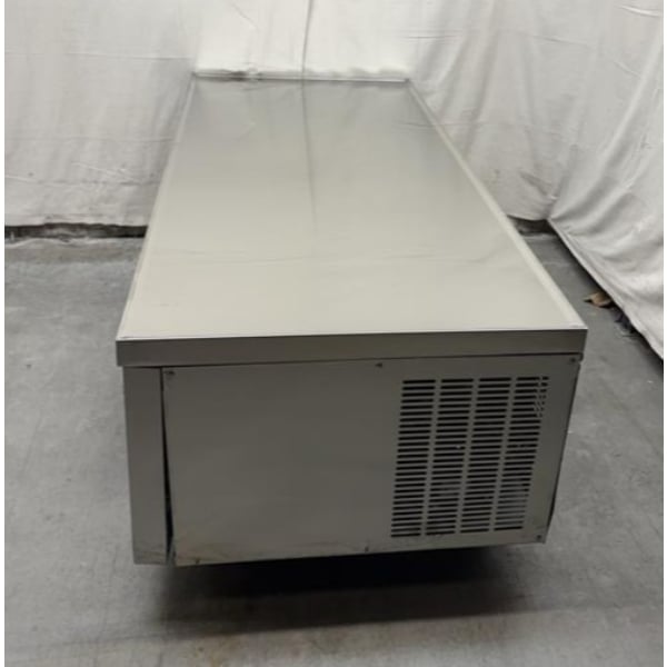 Scratch and Dent Avantco CBE-72-HC 72" 4 Drawer Refrigerated Chef Base