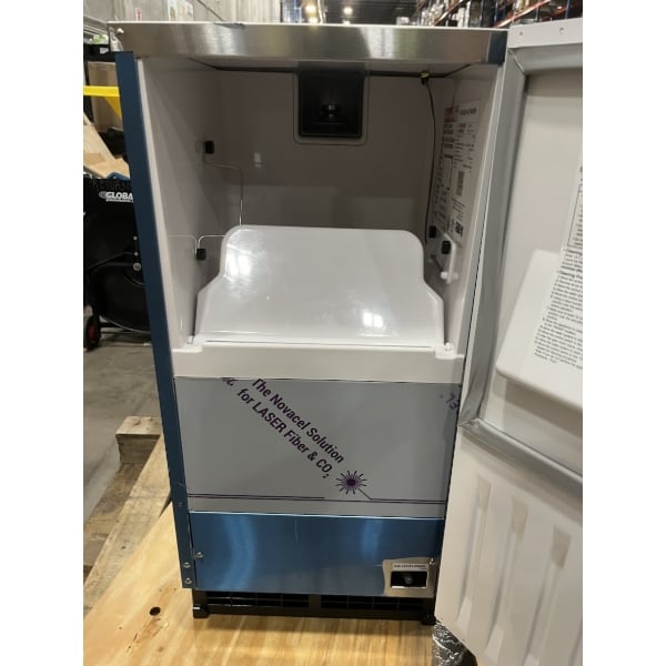 Scratch and Dent Hoshizaki C-80BAK-AD 14 7/8" ADA Compliant Air-Cooled Undercounter Cubelet Ice Machine with 27 lb. Storage - 92 lb., 115V