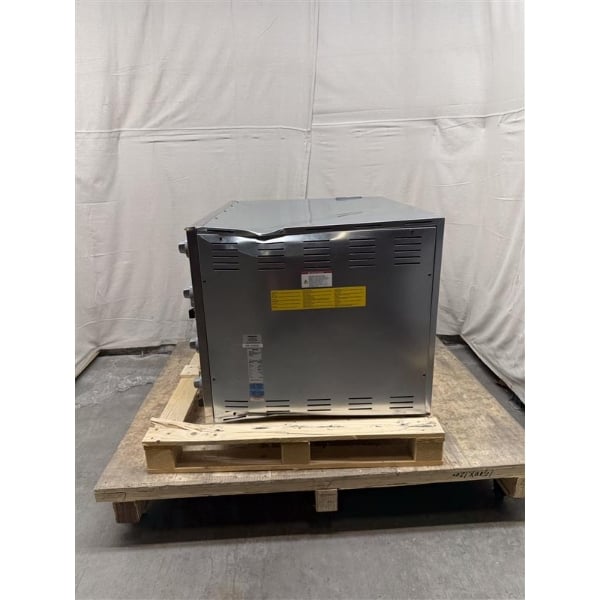 Scratch and Dent Omcan 40636 Electric Countertop 27 5/8" Double Deck Entry Max Series Pizza Oven - 220V, 3 Phase, 11.2 kW