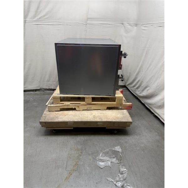 Scratch and Dent Omcan 40636 Electric Countertop 27 5/8" Double Deck Entry Max Series Pizza Oven - 220V, 3 Phase, 11.2 kW