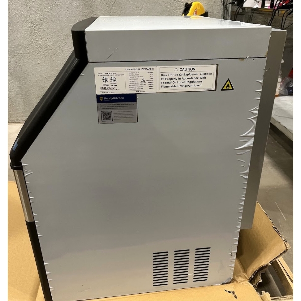 Scratch and Dent Avantco Ice UC-F-160-A 26" Air-Cooled Undercounter Full Cube Ice Machine with 80 lb. Storage Bin - 152 lb., 115V