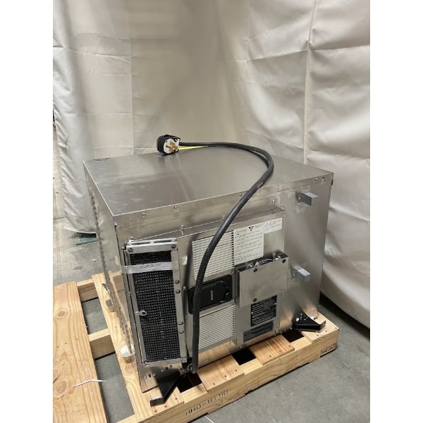 Scratch and Dent TurboChef HHD-9500-14-DL Double Batch Electric Countertop Impingement Ventless Oven with One Touch Controls- 208/240V, 3 Phase, 9,600W