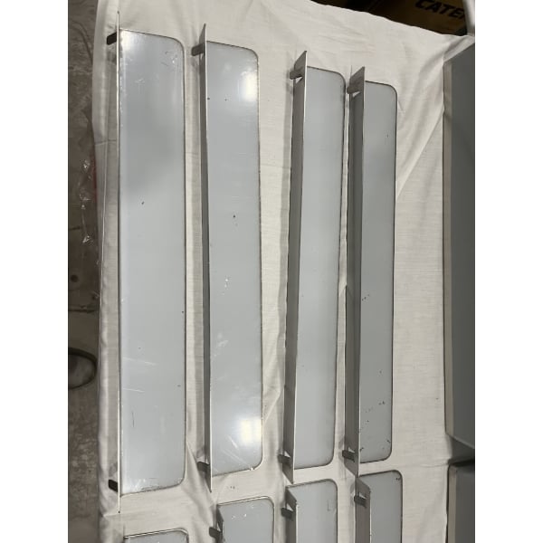 Scratch and Dent Regency 63" Standard Stainless Steel Portable Bar with Two Removable Speed Rails, Ice Bin, and Removable Ice Bin Cover