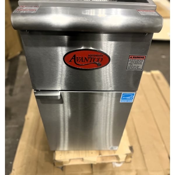 Scratch and Dent Avantco F4-ES-P 45-50 lb. Liquid Propane Stainless Steel Floor Fryer - 85,000 BTU