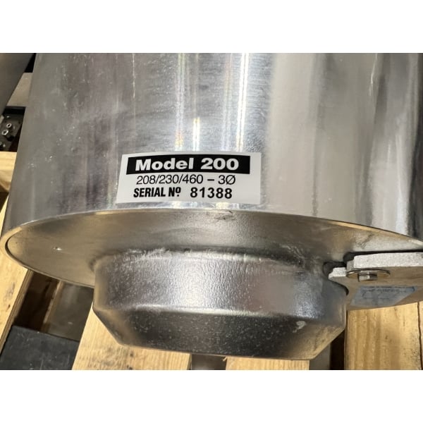 Scratch and Dent Salvajor 200 Commercial Garbage Disposer - 208V, 3 Phase, 2 hp