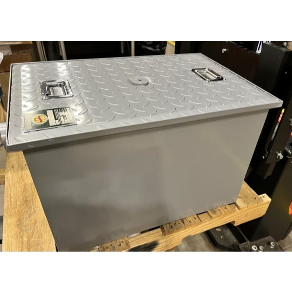 Scratch and Dent Regency 40 lb. 20 GPM Grease Trap with 3" Non-Threaded Connections - PDI Certified