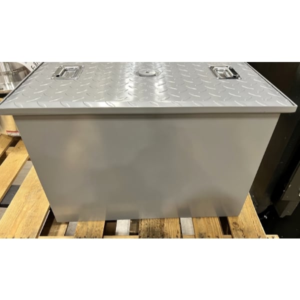 Scratch and Dent Regency 40 lb. 20 GPM Grease Trap with 3" Non-Threaded Connections - PDI Certified