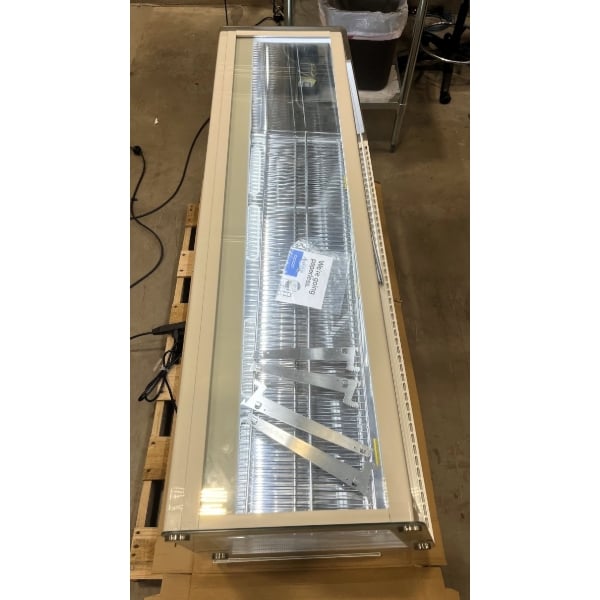 Scratch and Dent Avantco BCSS-60-HC 60" White Self-Serve Refrigerated Countertop Bakery Display Case with LED Lighting