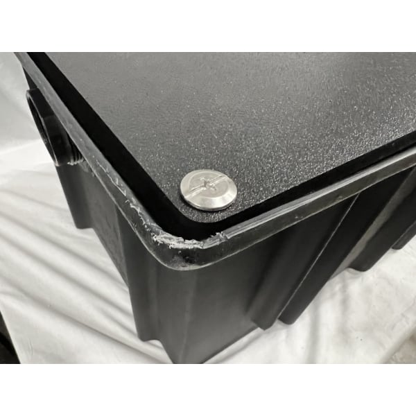 Scratch and Dent Ashland PolyTrap 4820 40 lb. Grease Trap with Threaded Connections