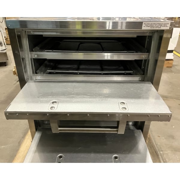 Scratch and Dent Bakers Pride P44-BL Brick Lined Electric Countertop Pizza and Pretzel Oven - 220-240V, 1 Phase, 7200W