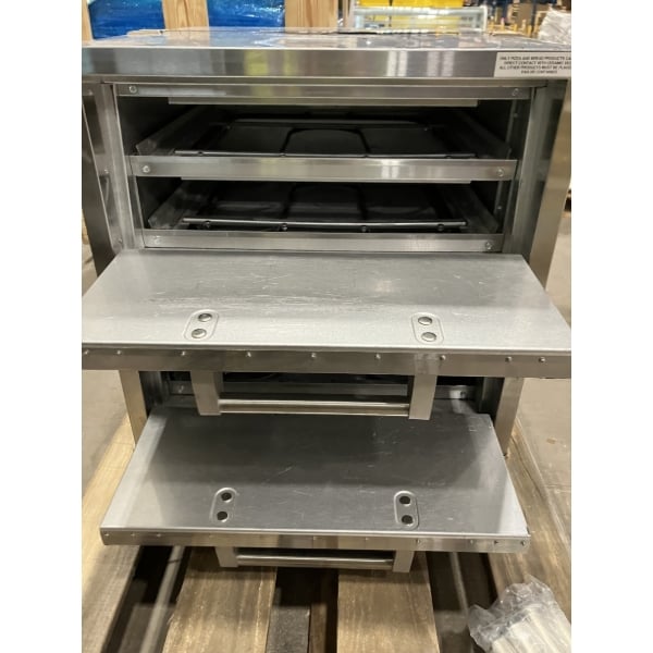 Scratch and Dent Bakers Pride P44-BL Brick Lined Electric Countertop Pizza and Pretzel Oven - 220-240V, 1 Phase, 7200W
