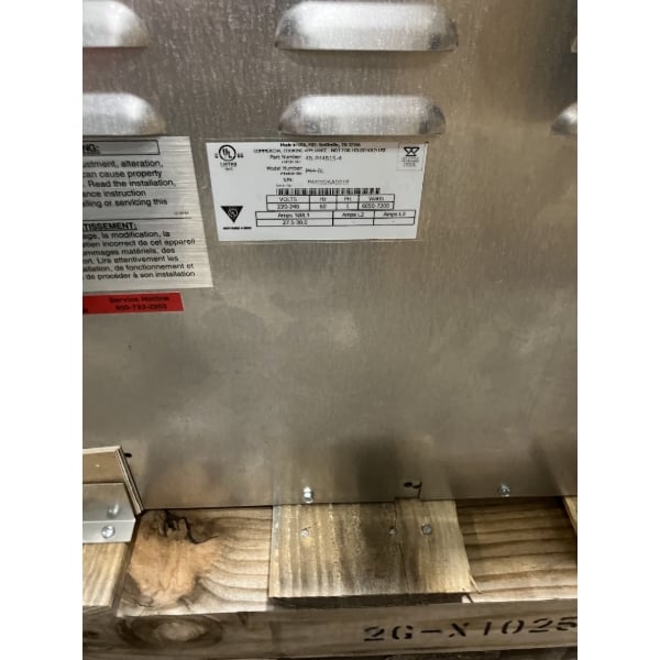 Scratch and Dent Bakers Pride P44-BL Brick Lined Electric Countertop Pizza and Pretzel Oven - 220-240V, 1 Phase, 7200W