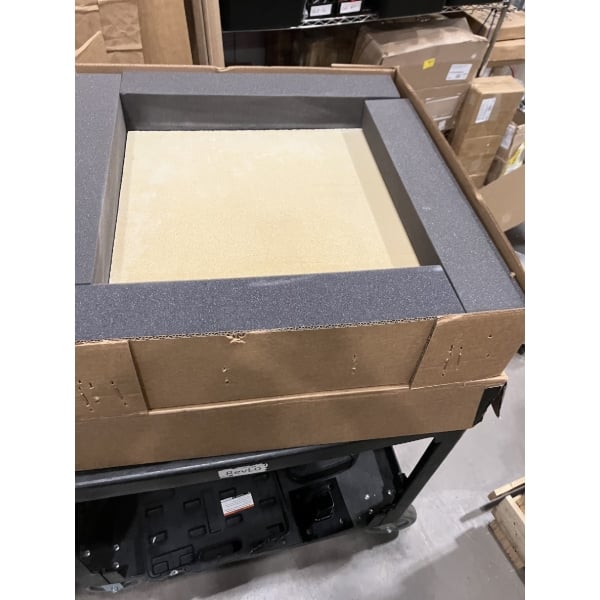 Scratch and Dent Bakers Pride P44-BL Brick Lined Electric Countertop Pizza and Pretzel Oven - 220-240V, 1 Phase, 7200W