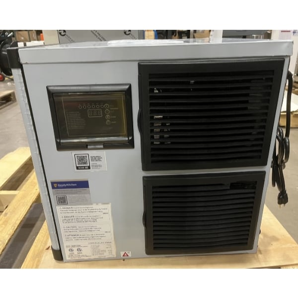 Scratch and Dent Avantco Ice MC-F-530-A 30" Air-Cooled Modular Full Cube Ice Machine - 497 lb., 115V
