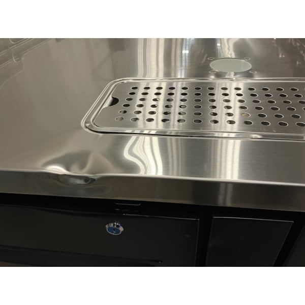 Scratch and Dent Avantco UDD-4-HC (2) Triple Tap Kegerator Beer Dispenser - Black, (3) 1/2 Keg Capacity