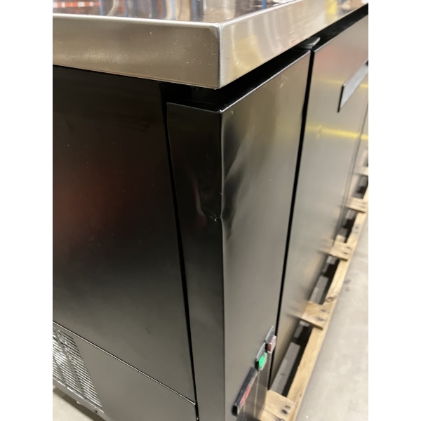 Scratch and Dent Avantco UDD-4-HC (2) Triple Tap Kegerator Beer Dispenser - Black, (3) 1/2 Keg Capacity