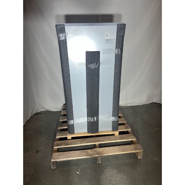 Scratch and Dent Avantco Ice Diamond EBIN40022 22" Stainless Steel Ice Storage Bin - 400 lb.