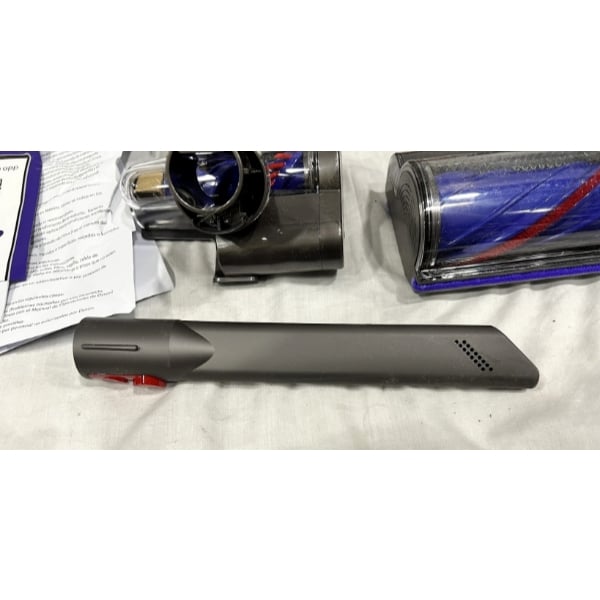 Scratch and Dent Dyson V8 400473-01 Cordless Stick Vacuum with Battery, Charger, and Tool Kit