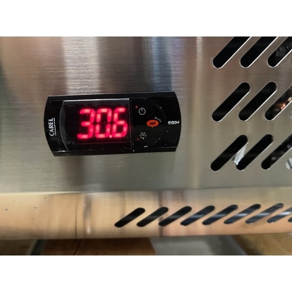 Scratch and Dent Avantco CPT-71 71" Countertop Refrigerated Prep Rail