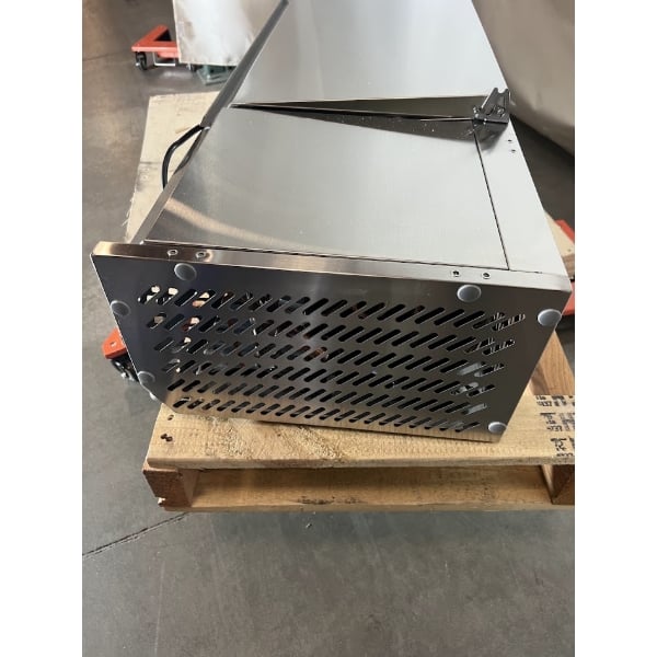 Scratch and Dent Avantco CPT-71 71" Countertop Refrigerated Prep Rail