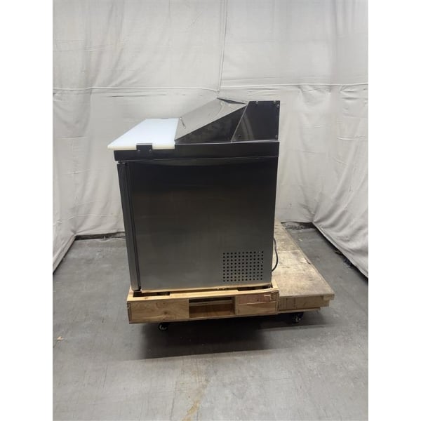 Scratch and Dent Avantco APT-60-HC 60" 2 Door Refrigerated Sandwich Prep Table
