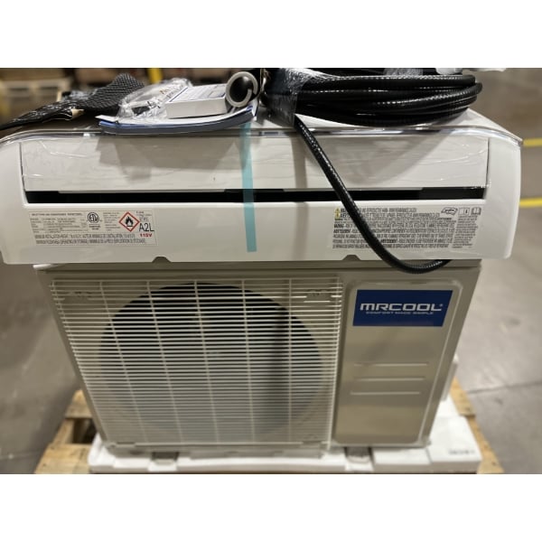 Scratch and Dent MRCOOL DIY 5th Gen Energy Star Series Ductless Mini-Split Inverter Wall-Mount Heat Pump System DIY-12-HP-WM-115D25-O - 115V, 12,000 BTU