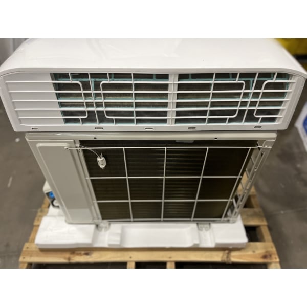 Scratch and Dent MRCOOL DIY 5th Gen Energy Star Series Ductless Mini-Split Inverter Wall-Mount Heat Pump System DIY-12-HP-WM-115D25-O - 115V, 12,000 BTU