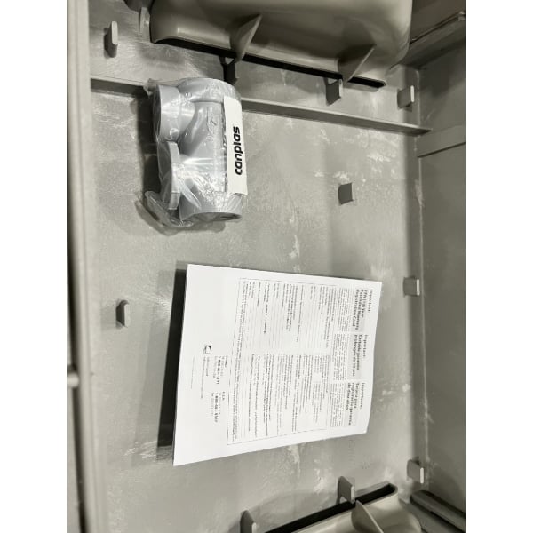 Scratch and Dent Endura 3925A02LO Lo-Pro 50 lb. 25 GPM Low Profile Grease Trap with 2" Hub