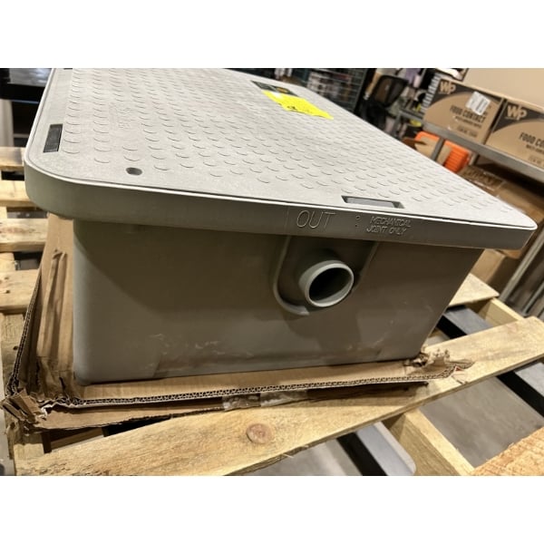 Scratch and Dent Endura 3925A02LO Lo-Pro 50 lb. 25 GPM Low Profile Grease Trap with 2" Hub