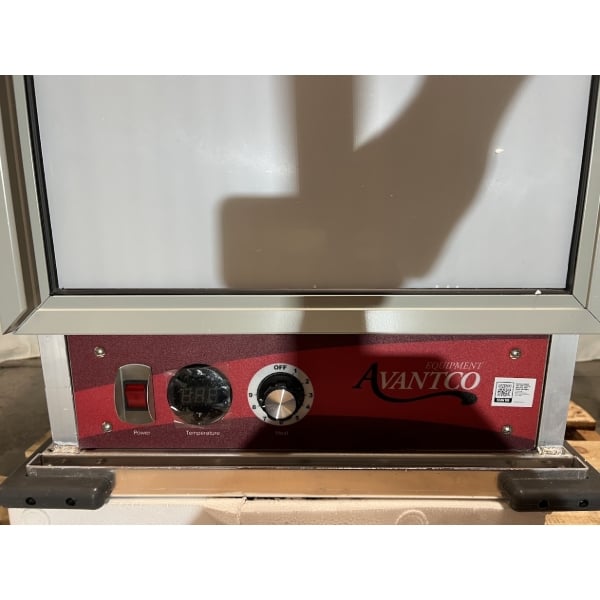 Scratch and Dent Avantco HEAT-1836I Full Size Insulated Heated Holding Cabinet with Clear Door - 120V
