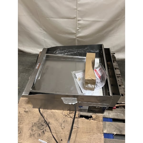 Scratch and Dent Cooking Performance Group GM-CPG-24-NL 24" Gas Countertop Griddle with Manual Controls - 60,000 BTU