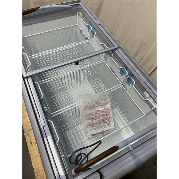 Scratch and Dent Avantco DFF13-HCL 49 5/8" Customizable Flat Top Display Ice Cream Freezer