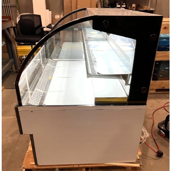 Scratch and Dent Avantco HAC-51-B 47 3/16" Black Horizontal Air Curtain Merchandiser with 1 Shelf and LED Lighting - 115V