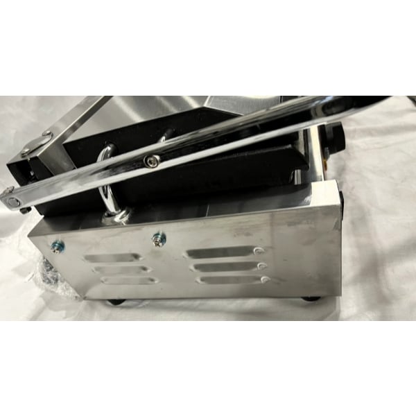 Scratch and Dent Avantco PG400GS Commercial Dual Panini Sandwich Grill with Grooved Top and Smooth Bottom Plates, and 19 5/8" x 9 1/8" Cooking Surface - 120V, 3500W