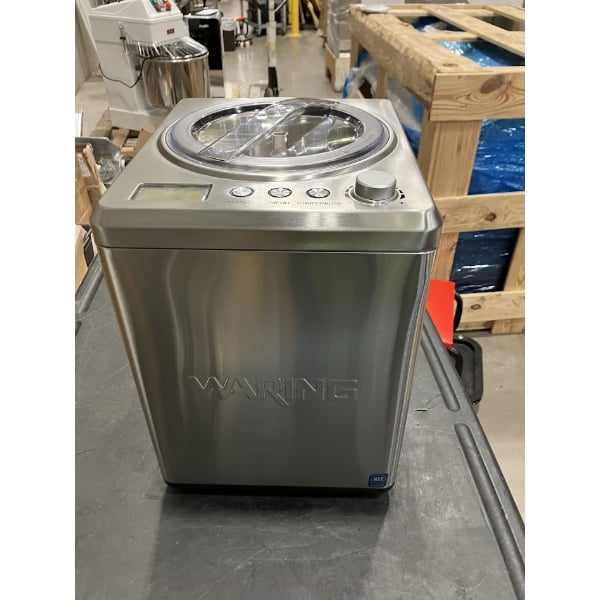 Scratch and Dent Waring WCIC25 2.5 Qt. Compressor Ice Cream Maker - 120V, 180W