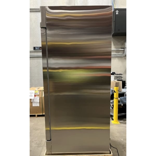 Scratch and Dent Avantco SS-2R-HC 54" Stainless Steel Solid Door Reach-In Refrigerator