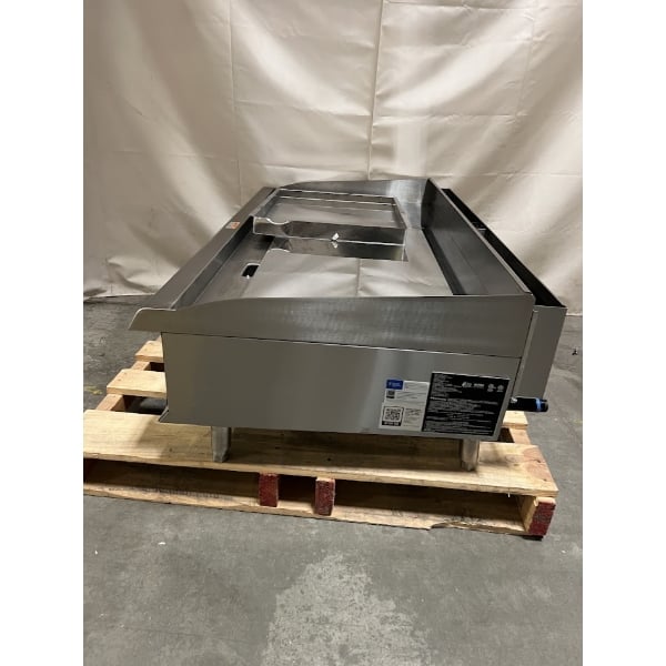 Scratch and Dent Cooking Performance Group GTU-CPG-48-L Ultra Series 48" Chrome Plated Liquid Propane 4-Burner Countertop Griddle - 120,000 BTU