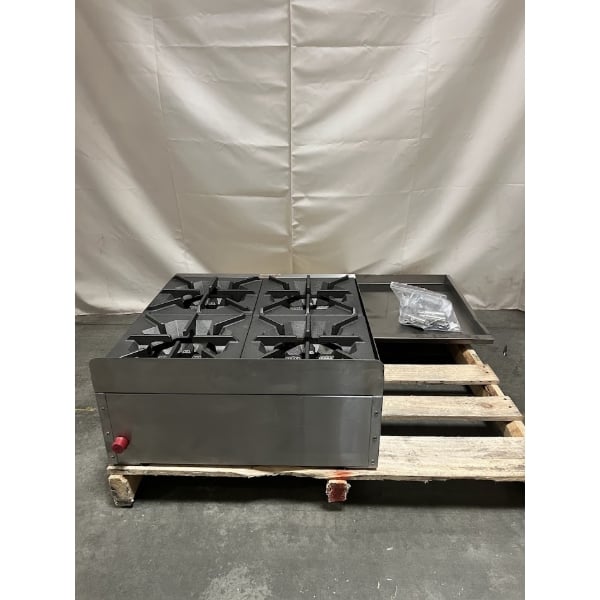 Scratch and Dent Cooking Performance Group R-CPG-24-NL 4 Burner Gas Countertop Range / Hot Plate - 88,000 BTU